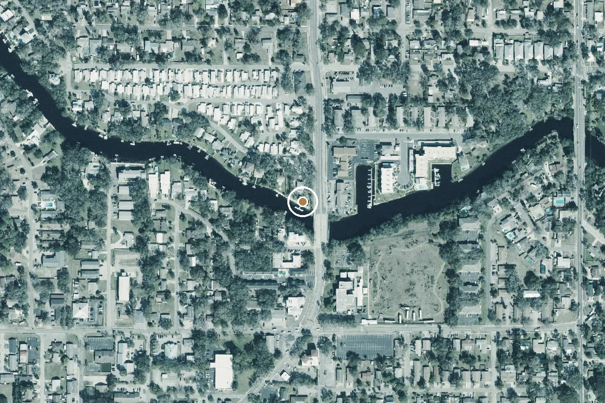 Aerial view of Grand Boulevard Park Paddlecraft Launch Dock