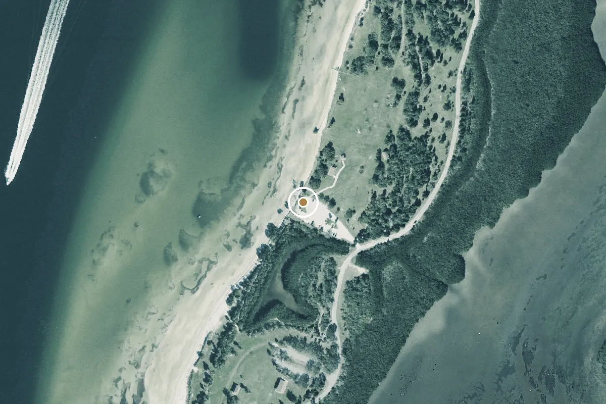 Aerial view of Picnic Island Park - Bayside Paddlecraft Launch Beach