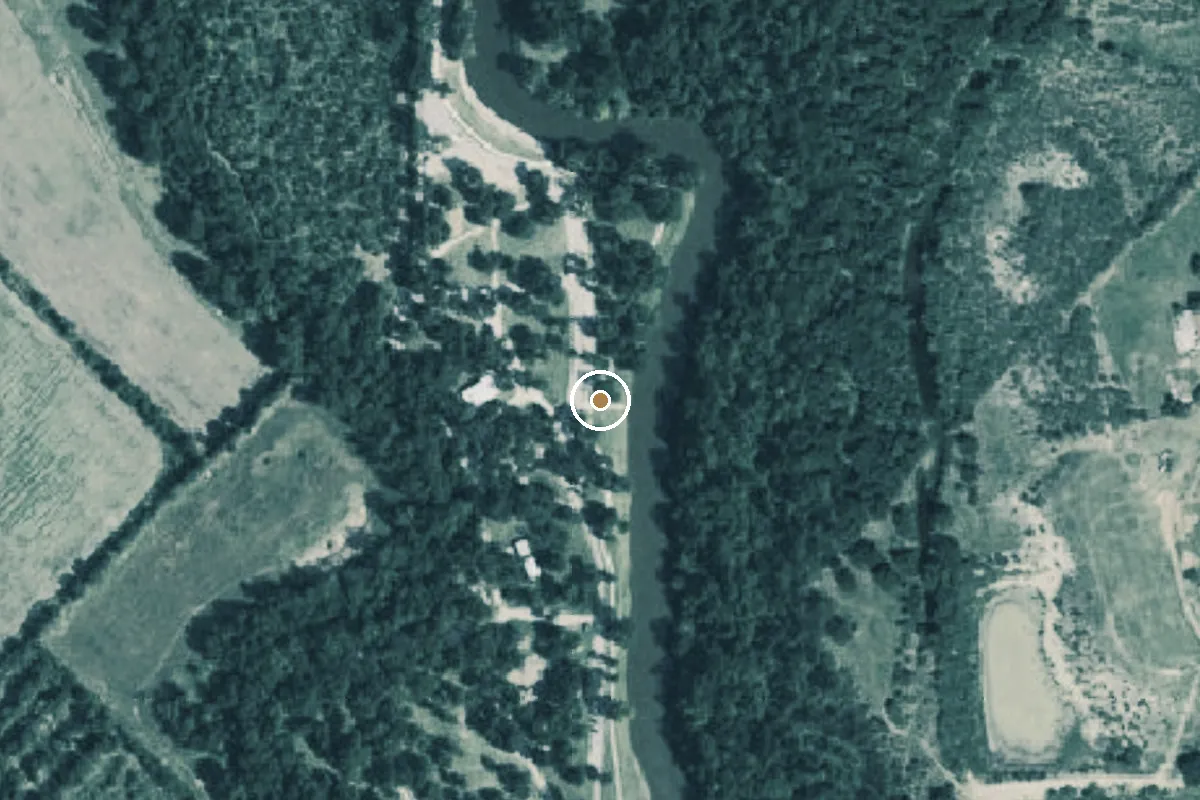 Aerial view of Riverside Park Boat Ramp